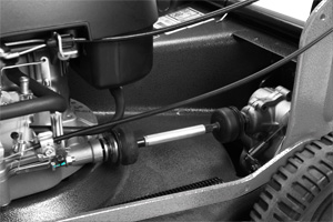 Kardanski prenos snage na pogon kosilice, ugrađen u model WB537SC V 3U1, obezbeđuje dugotrajan rad uz minimalno održavanje.